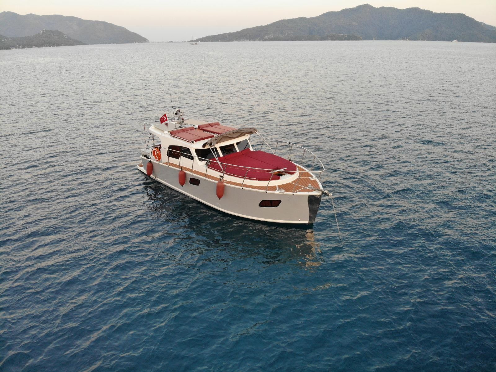 marmaris-motoryat-orhaniye-trawler-kiralama marmaris motoryat kiralama, bozburun tekne kiralama, orhaniye yat kiralama, selimiye tekne kiralama, datça yat kiralama, bodrum motoryat kiralama