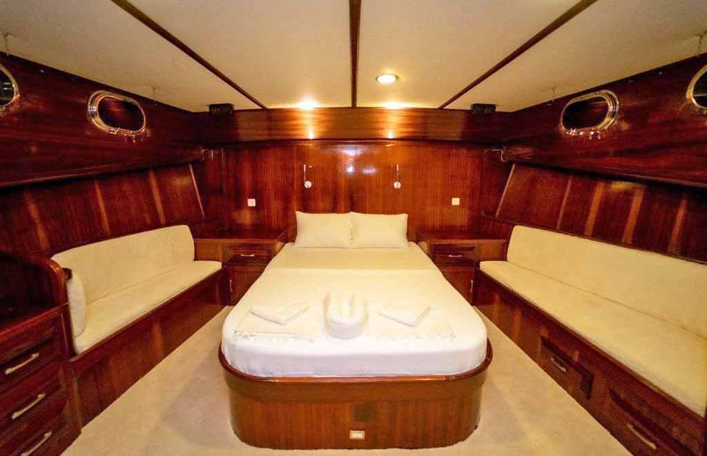 Aden 5 Motoryacht,