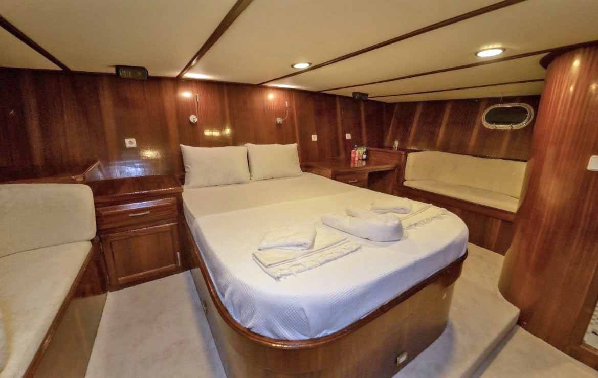 Aden 5 Motoryacht,